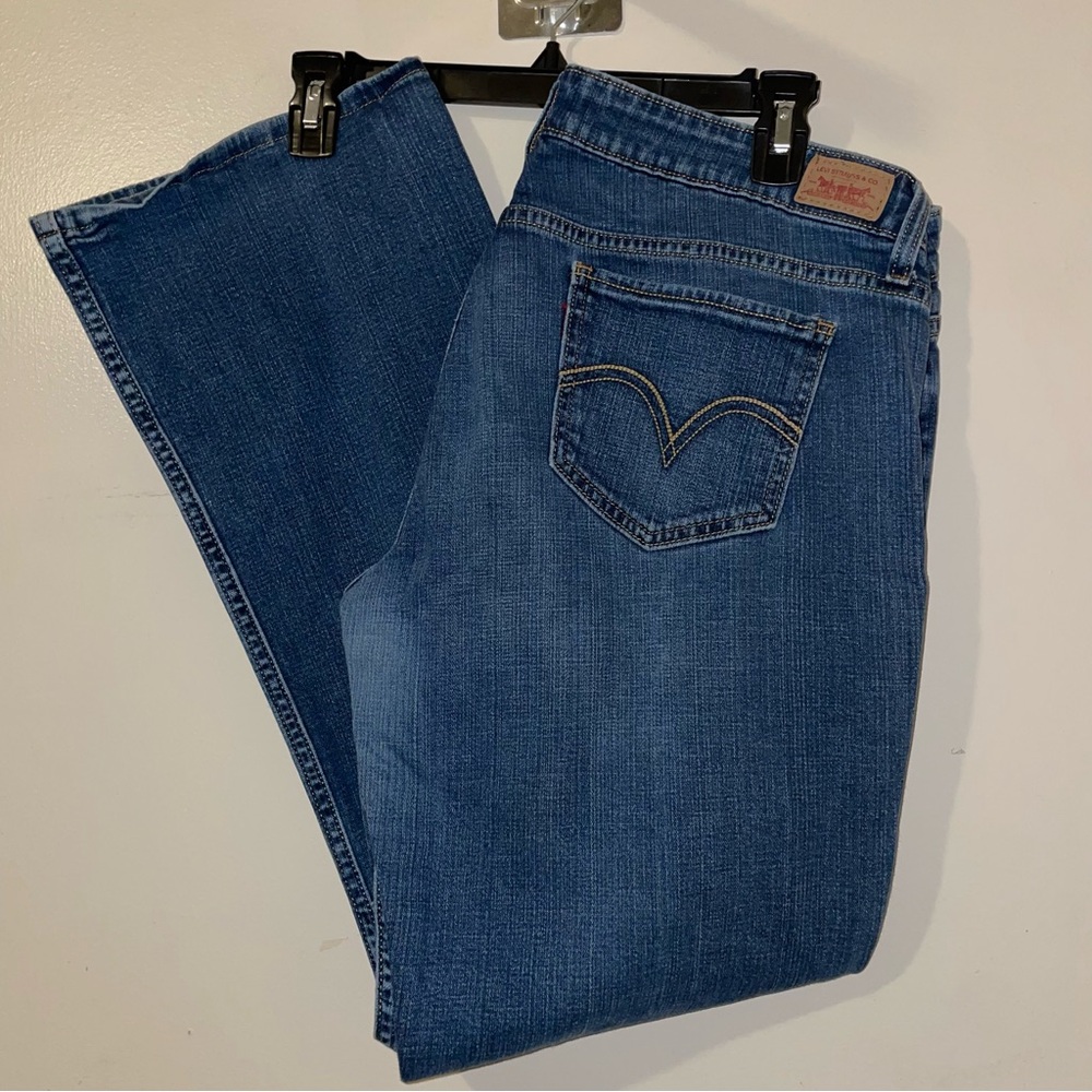 Size 17 Levi’s Too Super Low 524 Jeans